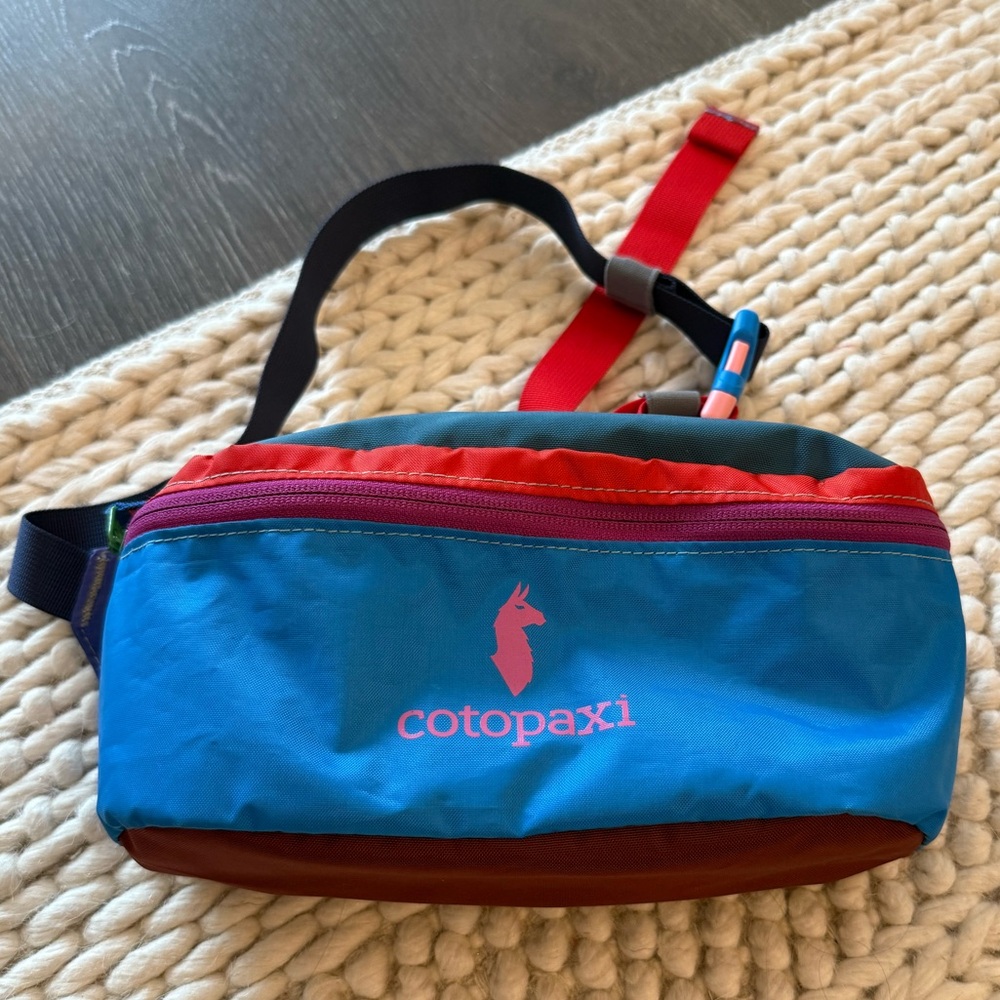 Cotopaxi crossbody Fanny pack brand new!